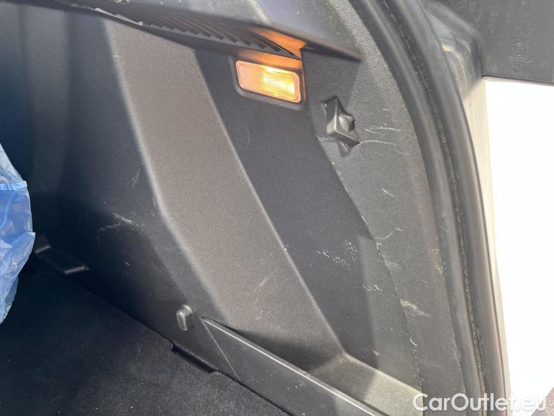  Peugeot  2008  (2013)  1.5BHDi 110 ALLURE #14