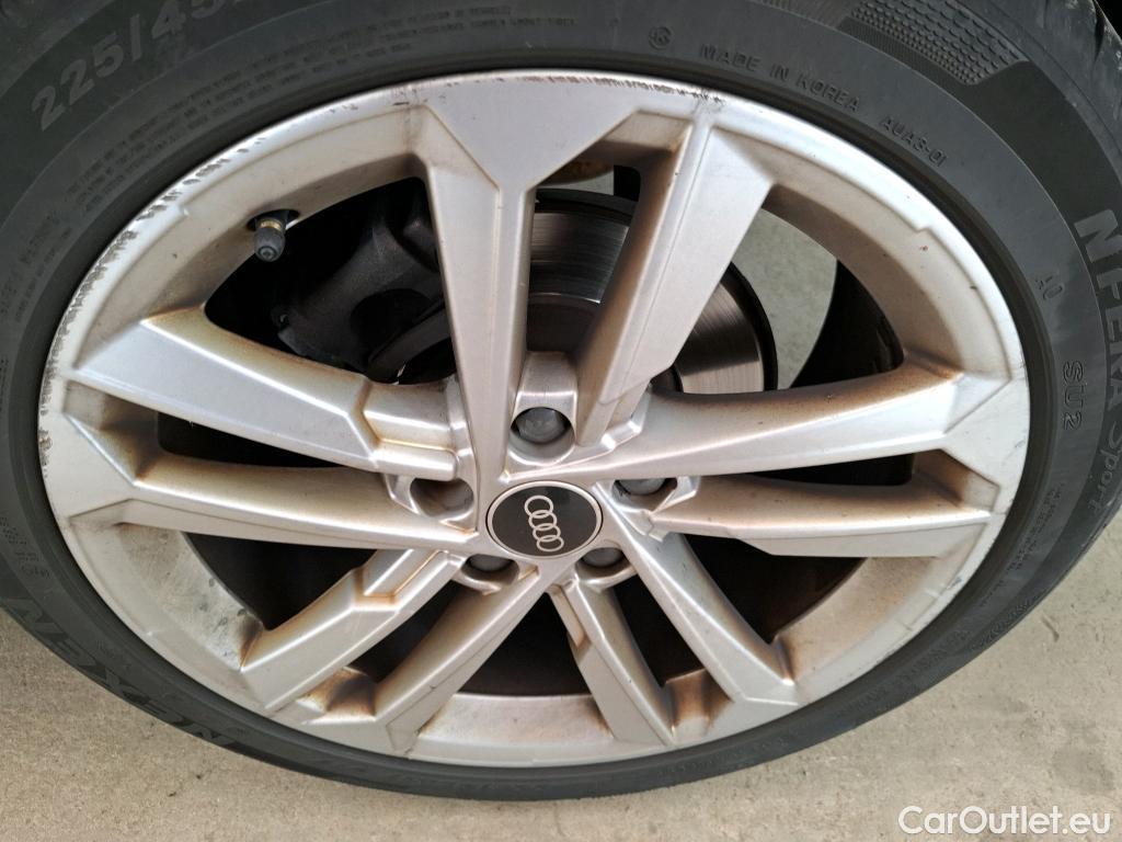  Audi  A3  Berline 30 TDI Business Line 2.0 TDI 115CV BVA7 E6d #5