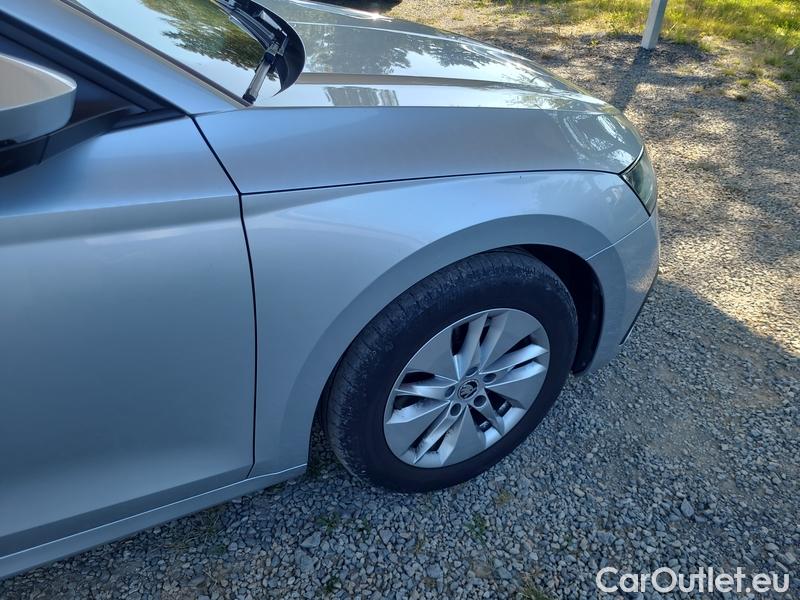  Skoda  Octavia  Combi (NX3)(2020) Oct.C.2.0TDI 110 4x4 Ambit AT #24