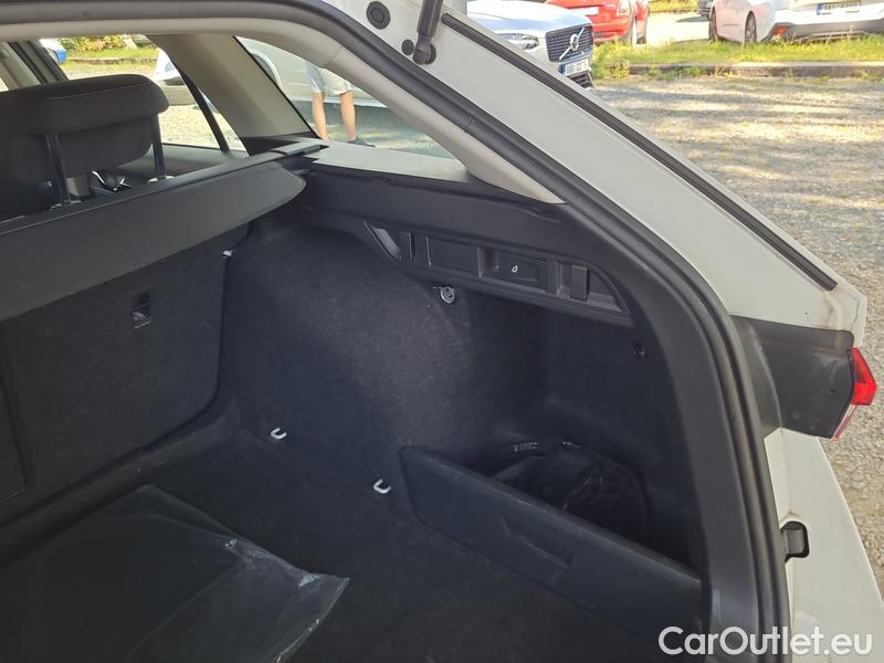  Skoda  Octavia  Combi (NX3)(2020) Oct.Combi 1.5TSI 110 Style #10
