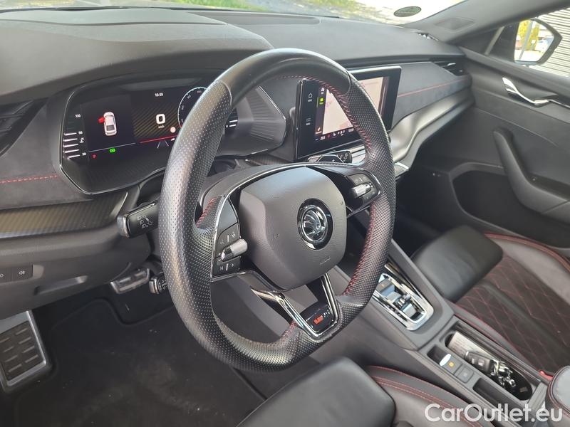  Skoda  Octavia  Lim. (NX3)(2020)  2.0 TSI 180 RS AT 5d #8