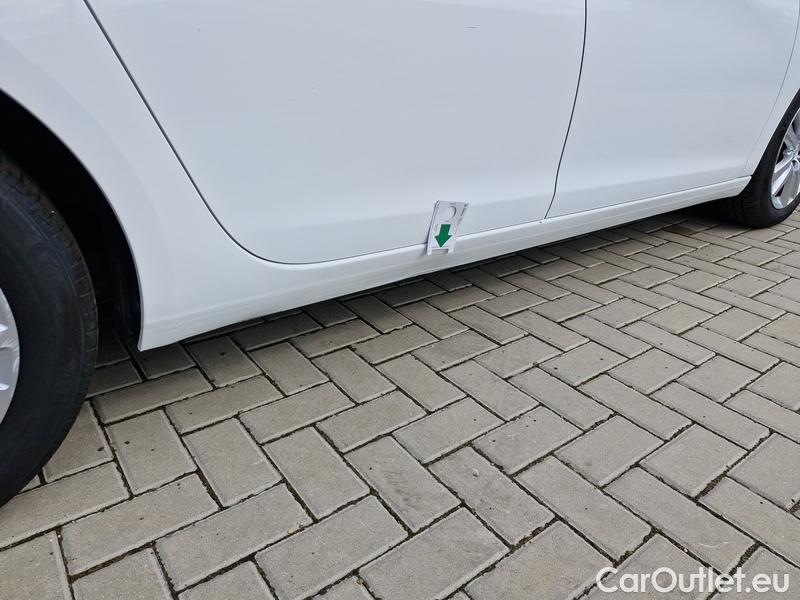  Peugeot  308  II SW (2013)  SW 1.5BHDi 100 ACTIVE P 5d #17