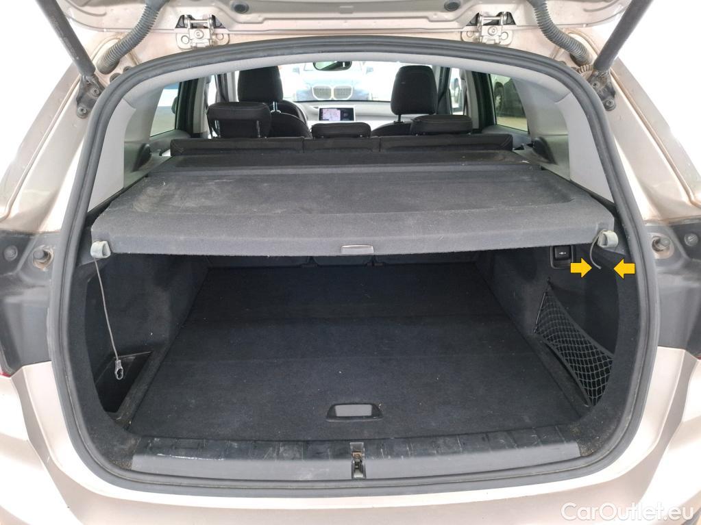  Bmw  X1 Série  sDrive18i Lounge 1.5 140CV BVA7 E6dT #36