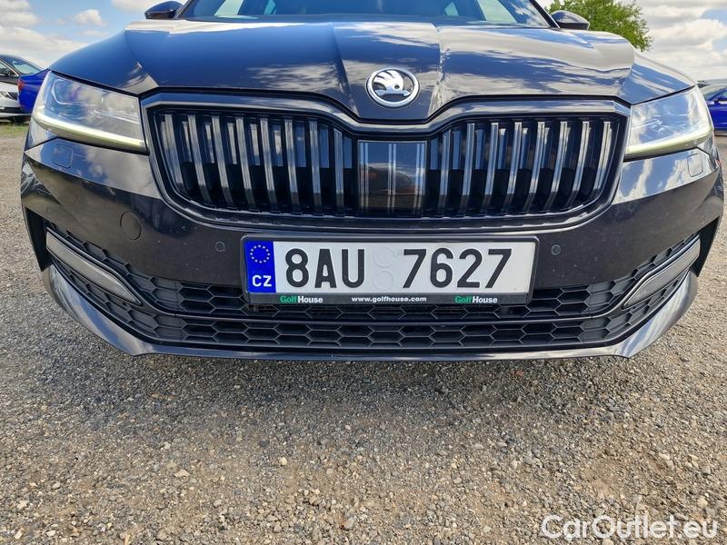  Skoda  Superb  Combi (3V5)(2015) Su.c.2.0TDI 147 4x4 SptL.Aut #3