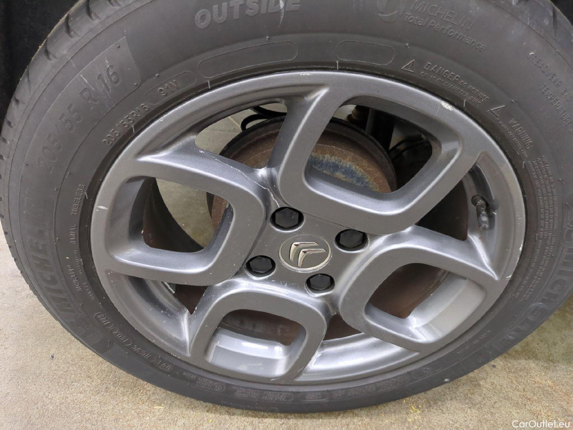  Citroen  C4 Cactus  Shine 1.6 BlueHDi 100CV BVM5 E6 #12