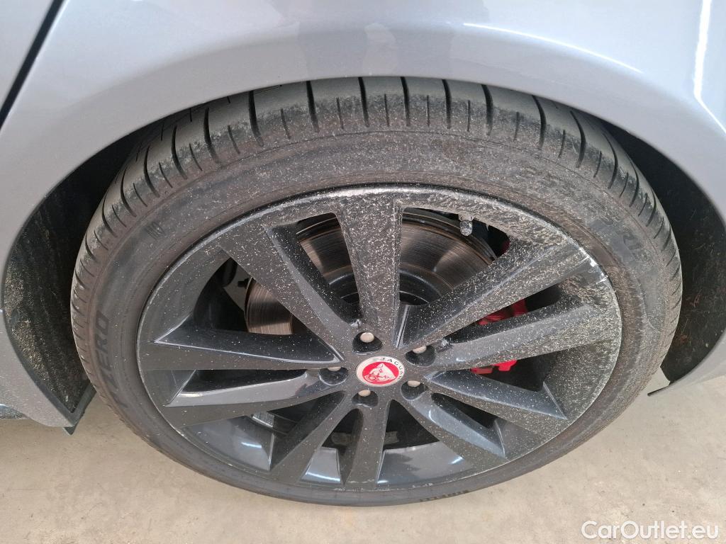  Jaguar  XE JAGUAR  / 2019 / 4P / Berline D200 R-Dynamic Black BVA(SL) #35