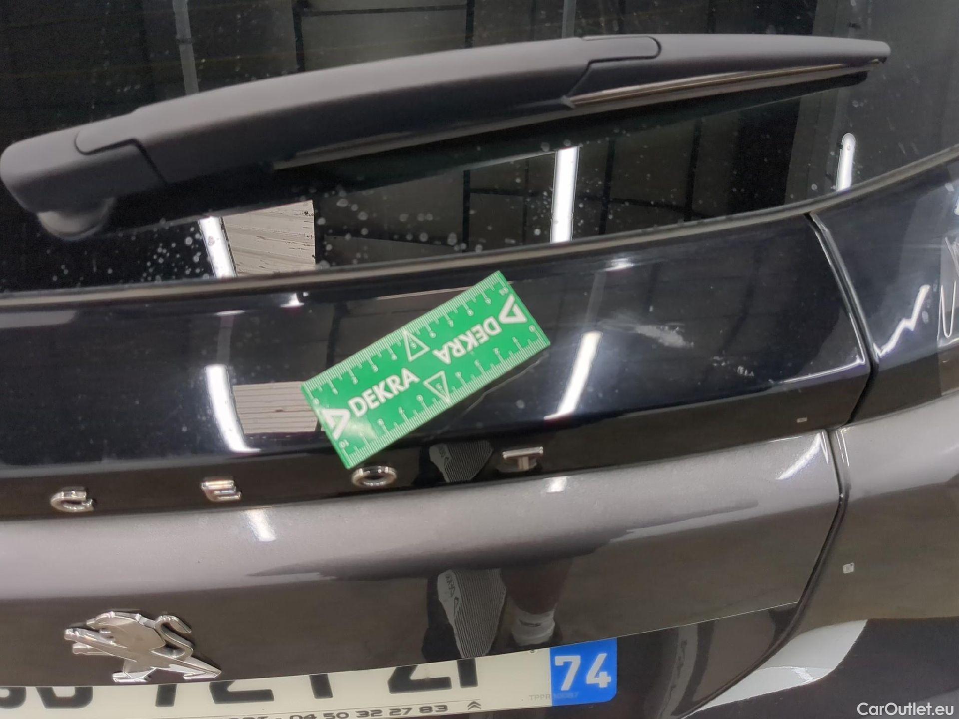  Peugeot  2008  Allure Pack 1.5 HDi 110CV BVM6 E6d #48