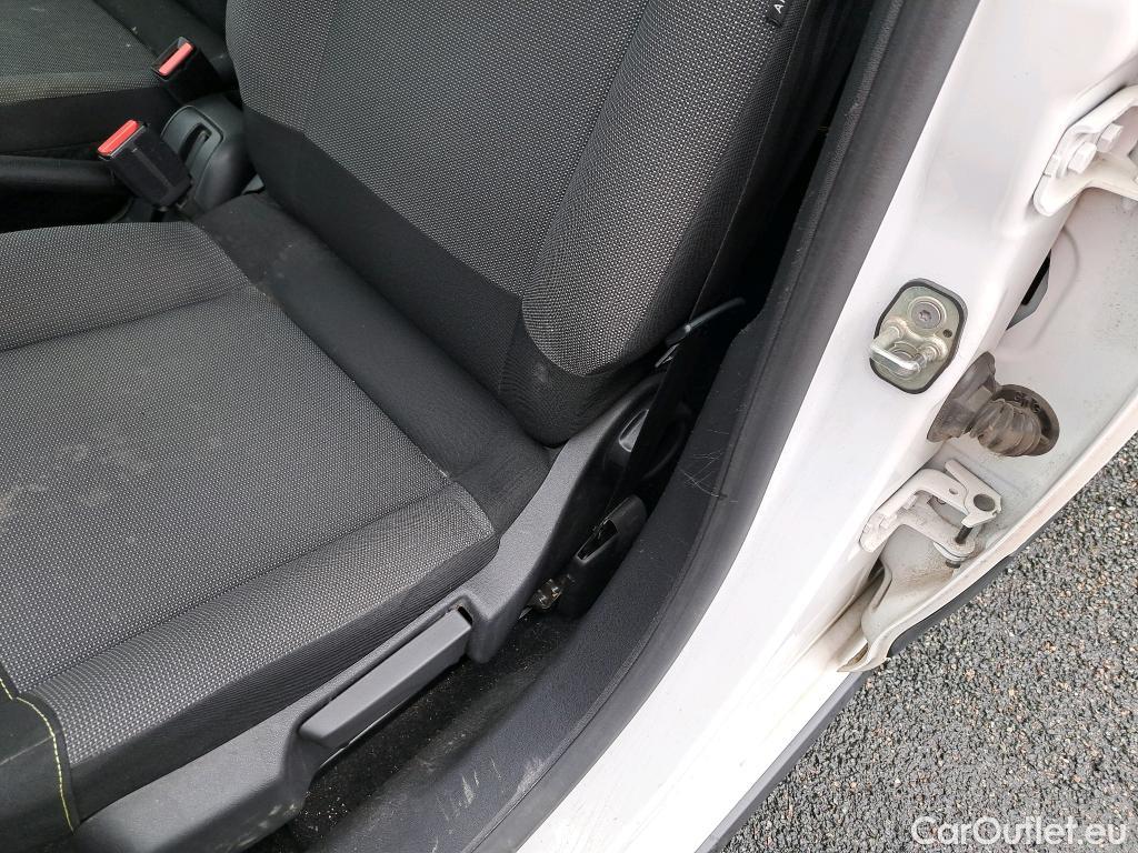  Citroen  C3  Société Feel Nav 1.2 PureTech 80CV BVM5 E6 #14