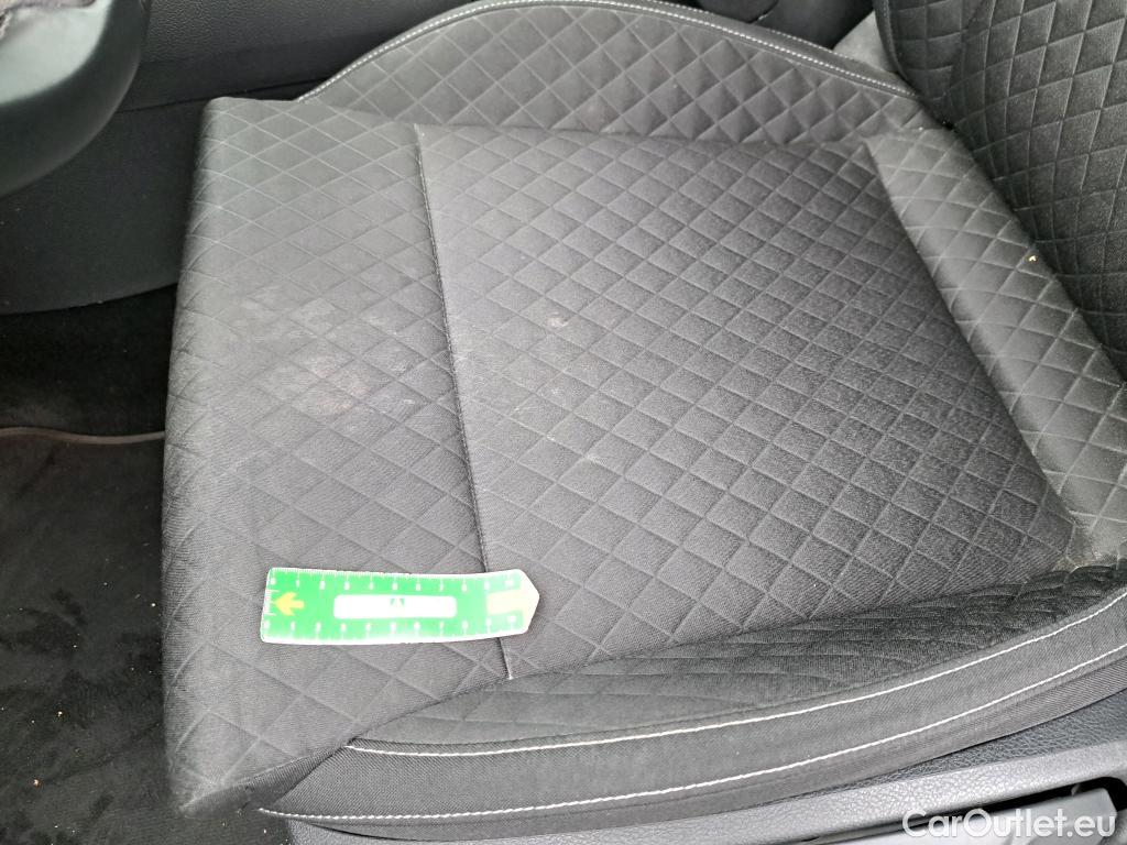  Skoda  Superb SKODA  Combi / 2019 / 5P / Break 1.6 TDI SCR 120 DSG7 Business #16