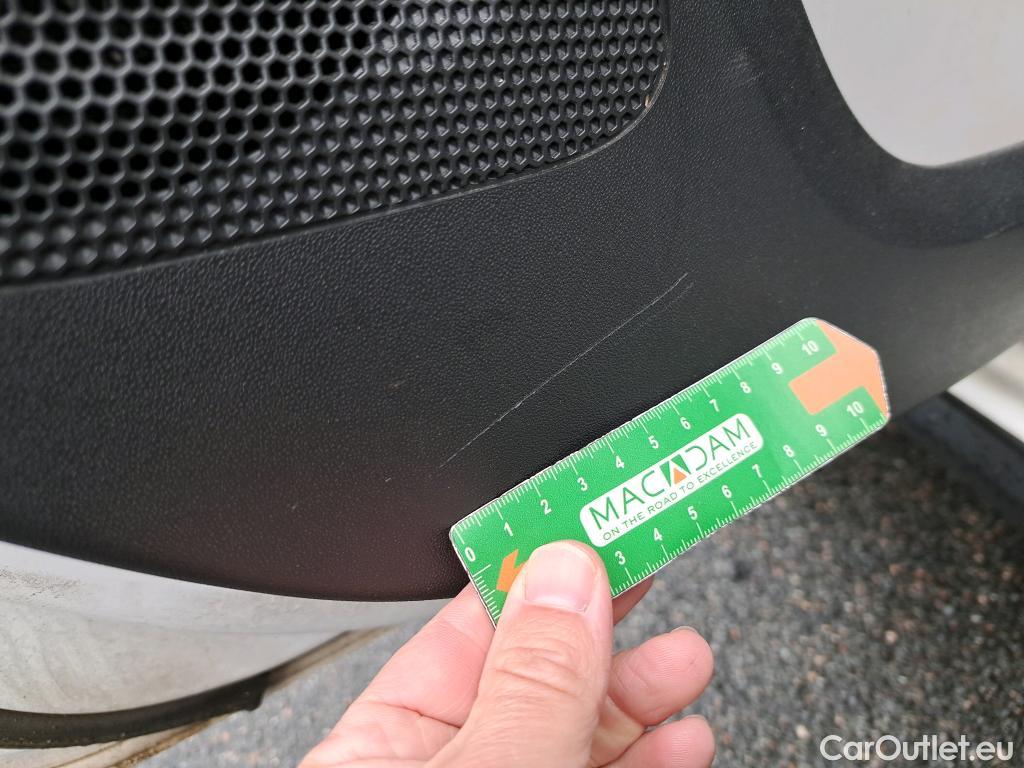  Citroen  C3  Société Feel Nav 1.2 PureTech 80CV BVM5 E6 #8