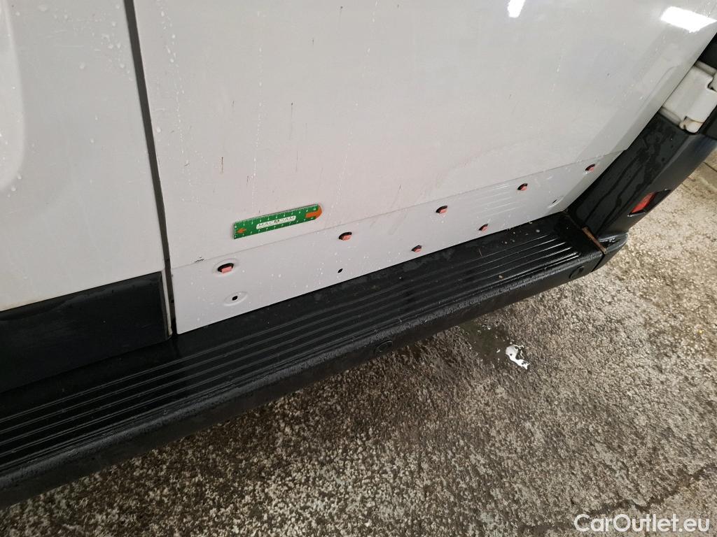 Fiat  Ducato FIAT  VU 4p Fourgon 3 0 C H1 2 0 Multijet 115 Pack Pro Nav #36
