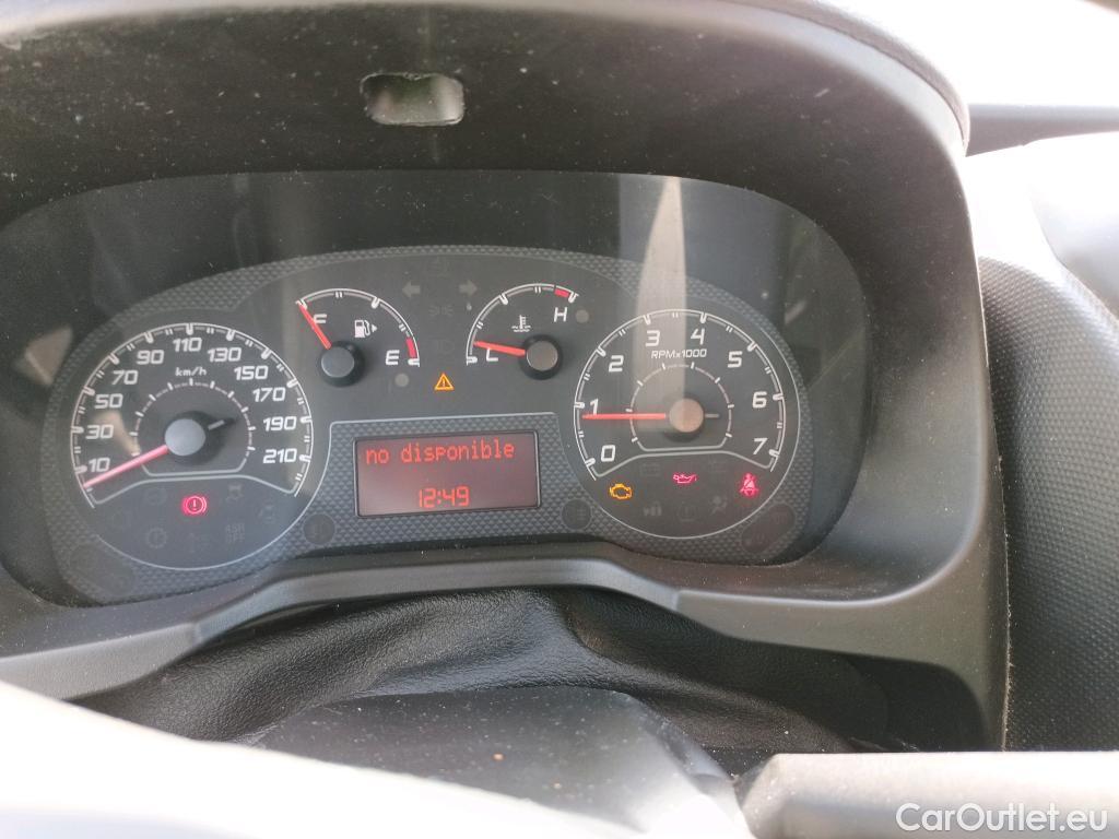  Fiat  Fiorino FIAT  / 2016 / 4P / furgón derivado de turismo Cargo SX N1 1.3 MJet 70 kW (95 CV) #33