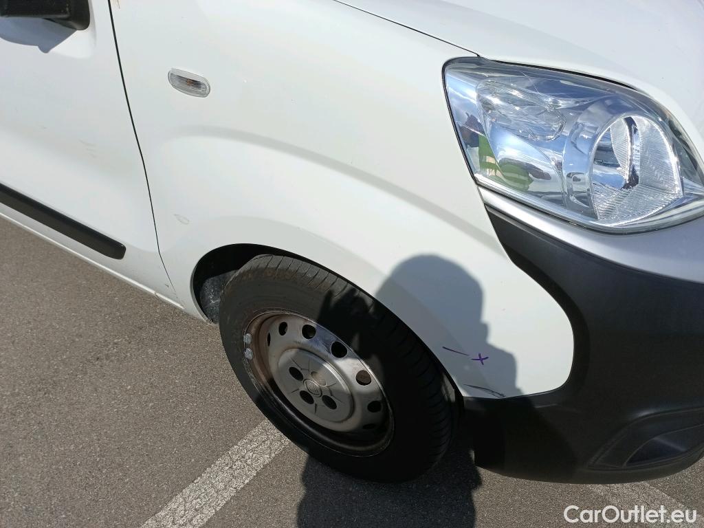  Fiat  Fiorino FIAT  / 2016 / 4P / furgón derivado de turismo Cargo SX N1 1.3 MJet 70 kW (95 CV) #9