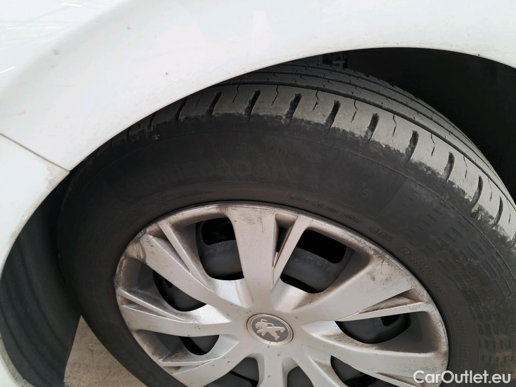  Peugeot  208  Active 1.2 PureTech 80CV BVM5 E6 #27