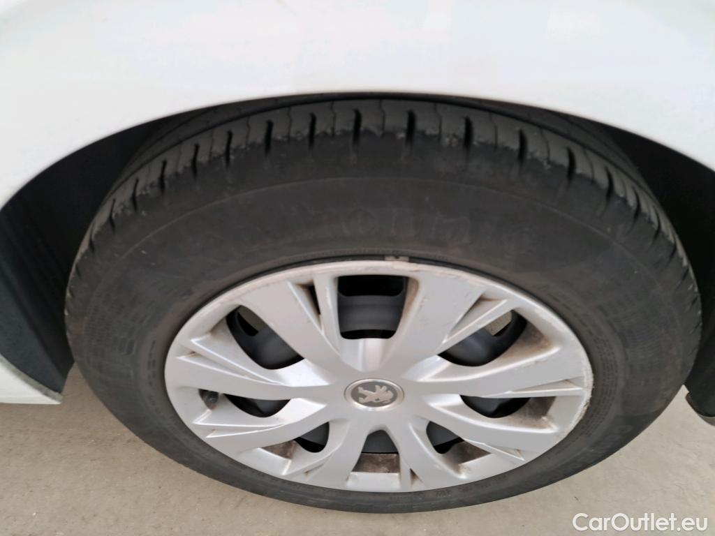  Peugeot  208  Active 1.2 PureTech 80CV BVM5 E6 #25
