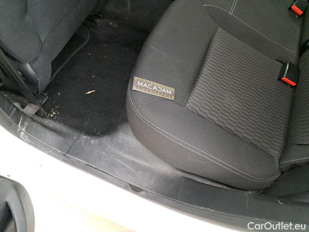  Peugeot  208  Active 1.2 PureTech 80CV BVM5 E6 #14