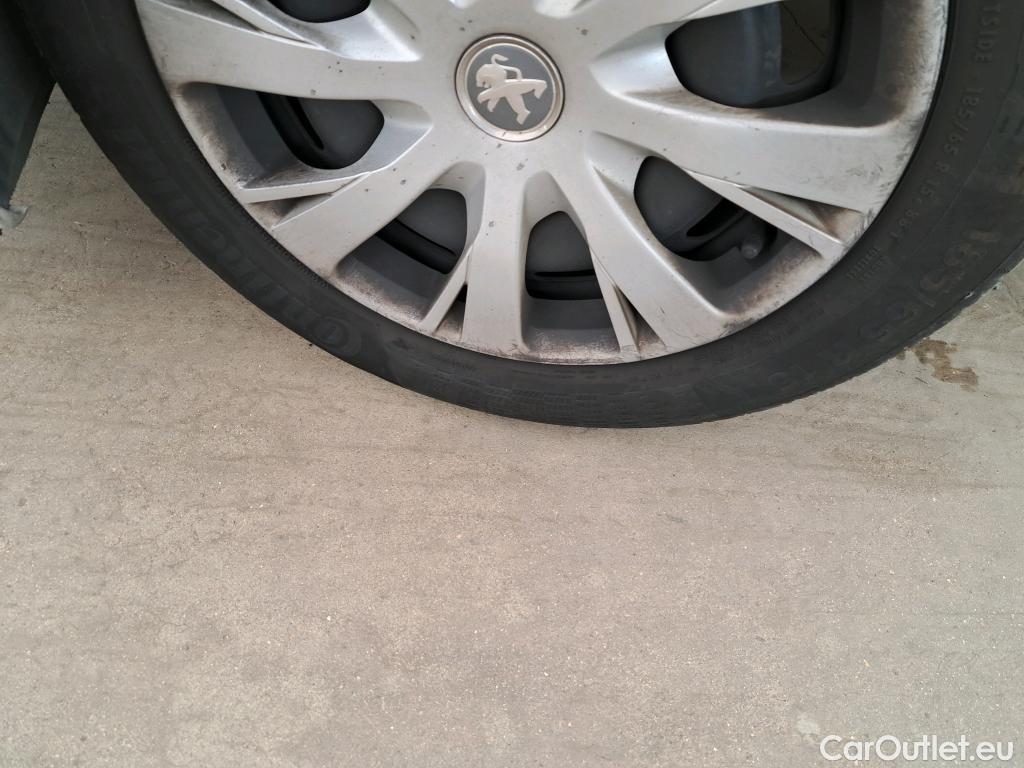  Peugeot  208  Active 1.2 PureTech 80CV BVM5 E6 #28