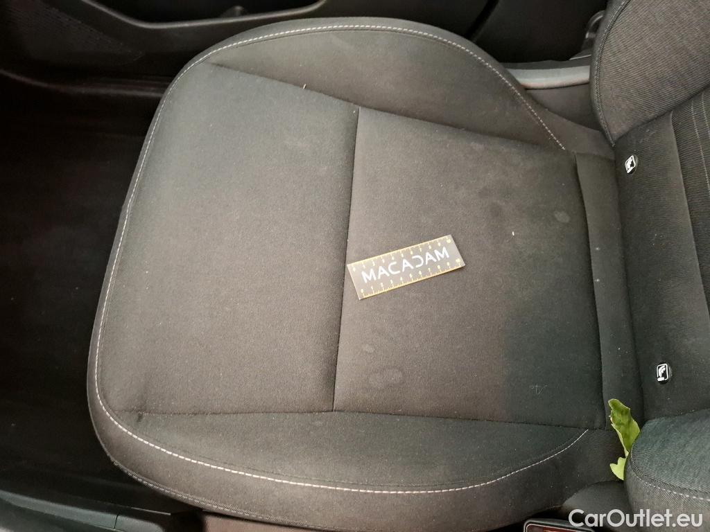  Renault  Captur  II Business 1.5 dCi 95CV BVM6 E6dT #47
