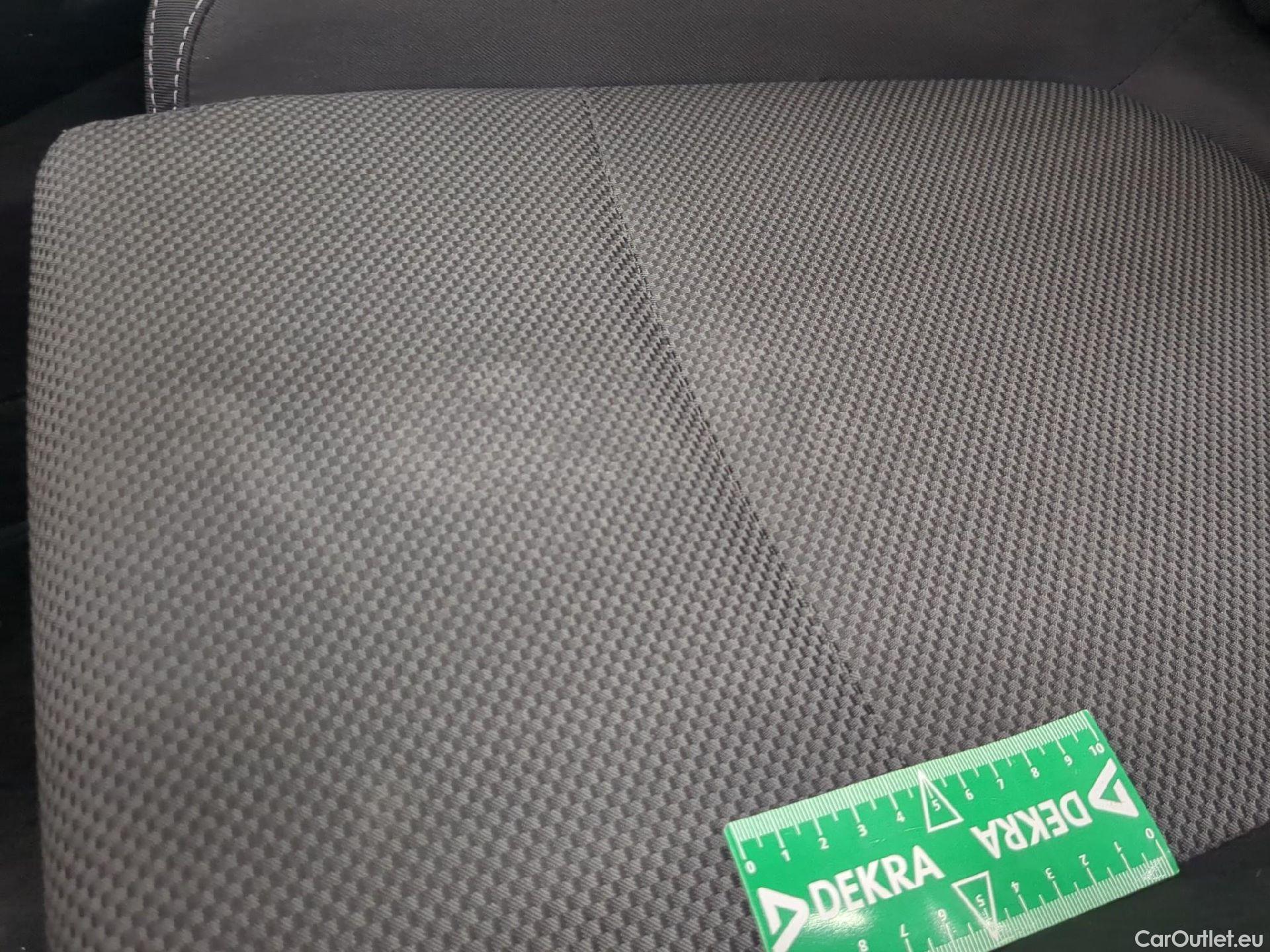  Renault  Megane  IV Berline 5pt. Société Air Nav 1.5 dCi 90CV BVM6 E6 #3