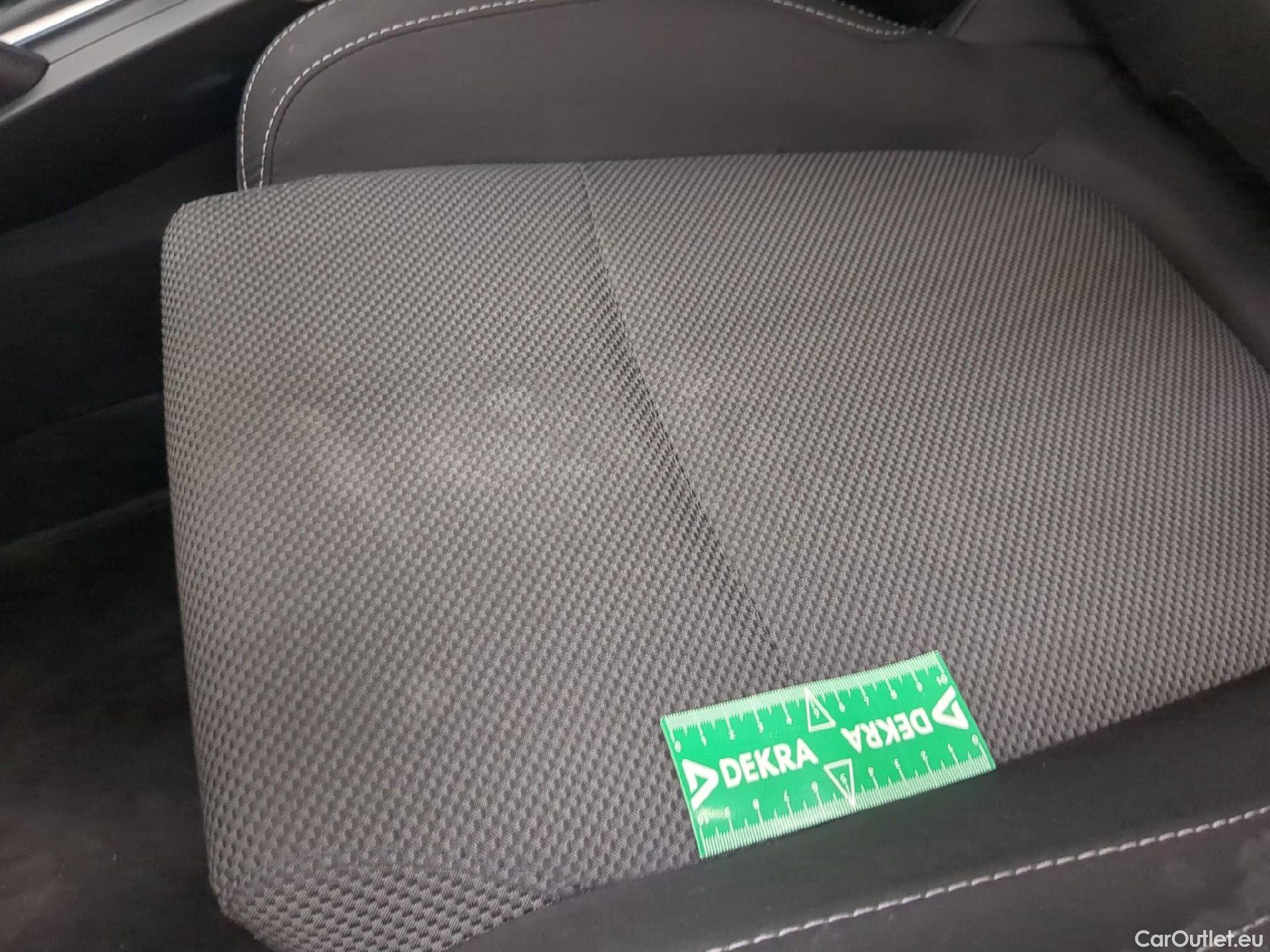  Renault  Megane  IV Berline 5pt. Société Air Nav 1.5 dCi 90CV BVM6 E6 #4