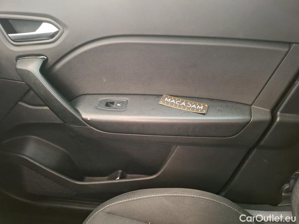  Renault  Captur  II Business 1.5 dCi 95CV BVM6 E6dT #25