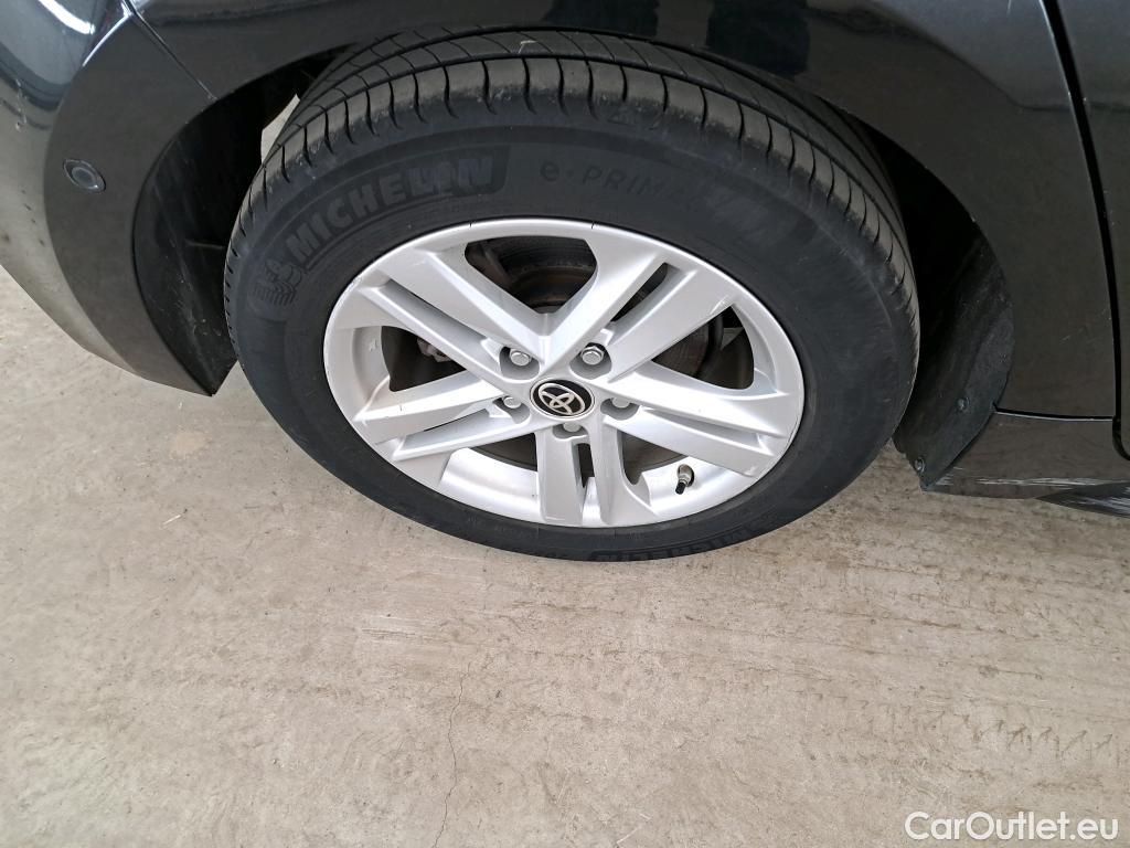  Toyota  Corolla TOYOTA  / 2018 / 5P / Berline Hybride 122h Dynamic Business Stage Acad #26