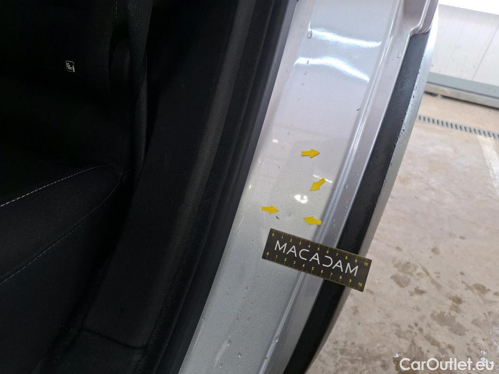  Renault  Captur  II Business 1.5 dCi 95CV BVM6 E6dT #35