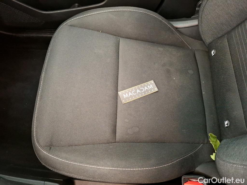  Renault  Captur  II Business 1.5 dCi 95CV BVM6 E6dT #48