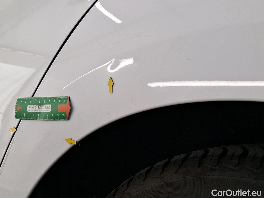  Toyota  Yaris TOYOTA  Hybride / 2019 / 5P / Berline Hybride 116h France Business Stage Acad #3