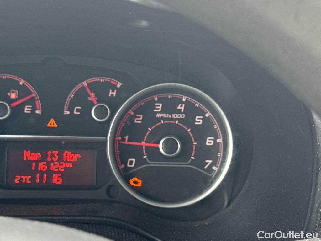  Fiat  Doblo FIAT Doblò Cargo/2015/3P/furgón derivado de turismo Cargo Base Plus 1.3 Mjet 70kW (95CV) #44
