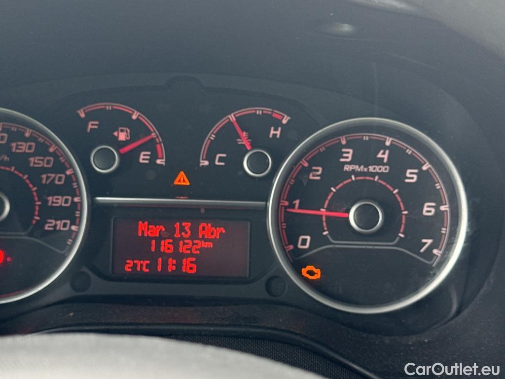  Fiat  Doblo FIAT Doblò Cargo/2015/3P/furgón derivado de turismo Cargo Base Plus 1.3 Mjet 70kW (95CV) #43