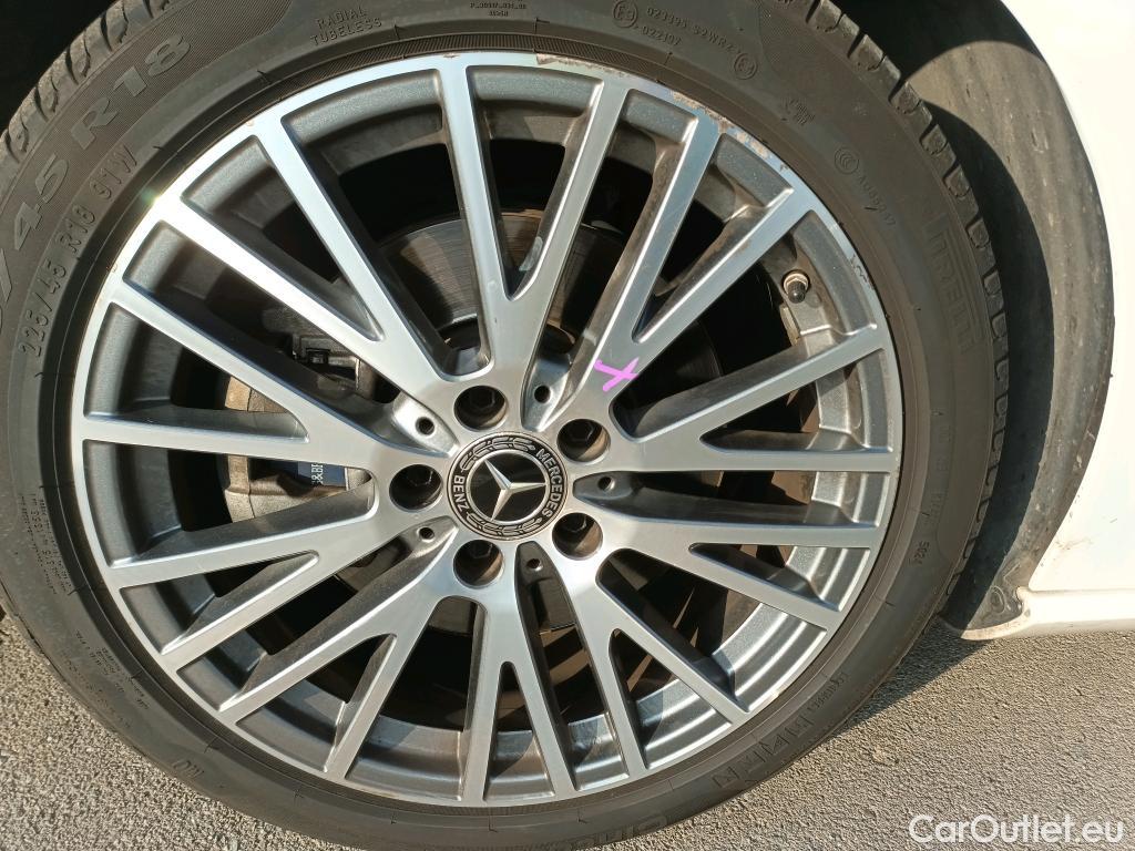  Land Rover  Discovery MERCEDES-BENZ CLA / 2019 / 4P / coupé CLA 220 D DCT #8