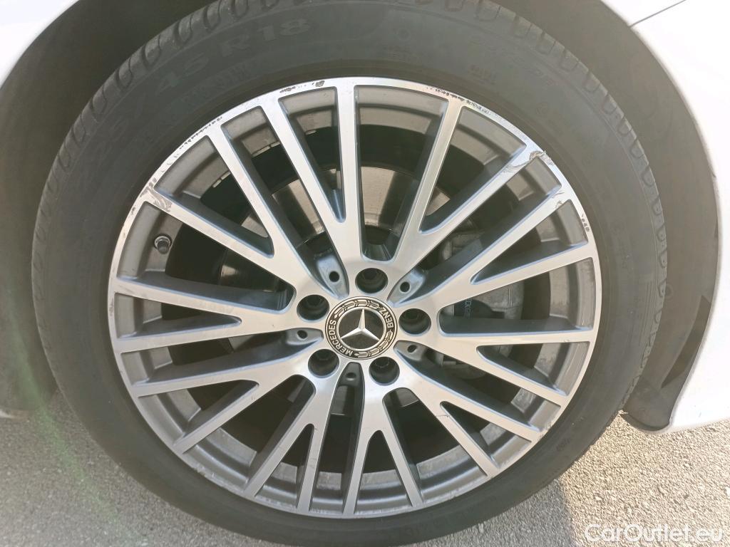 Land Rover  Discovery MERCEDES-BENZ CLA / 2019 / 4P / coupé CLA 220 D DCT #11
