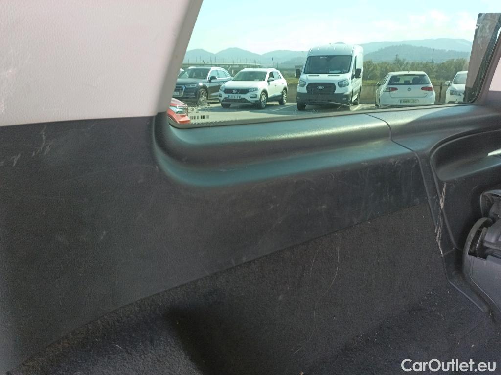  Mercedes  Vito  Tourer 114/116 CDI 119 CDI/BT Select Extralarga (447.705) 2.1 190CV AT7 9 Plazas E6 #51
