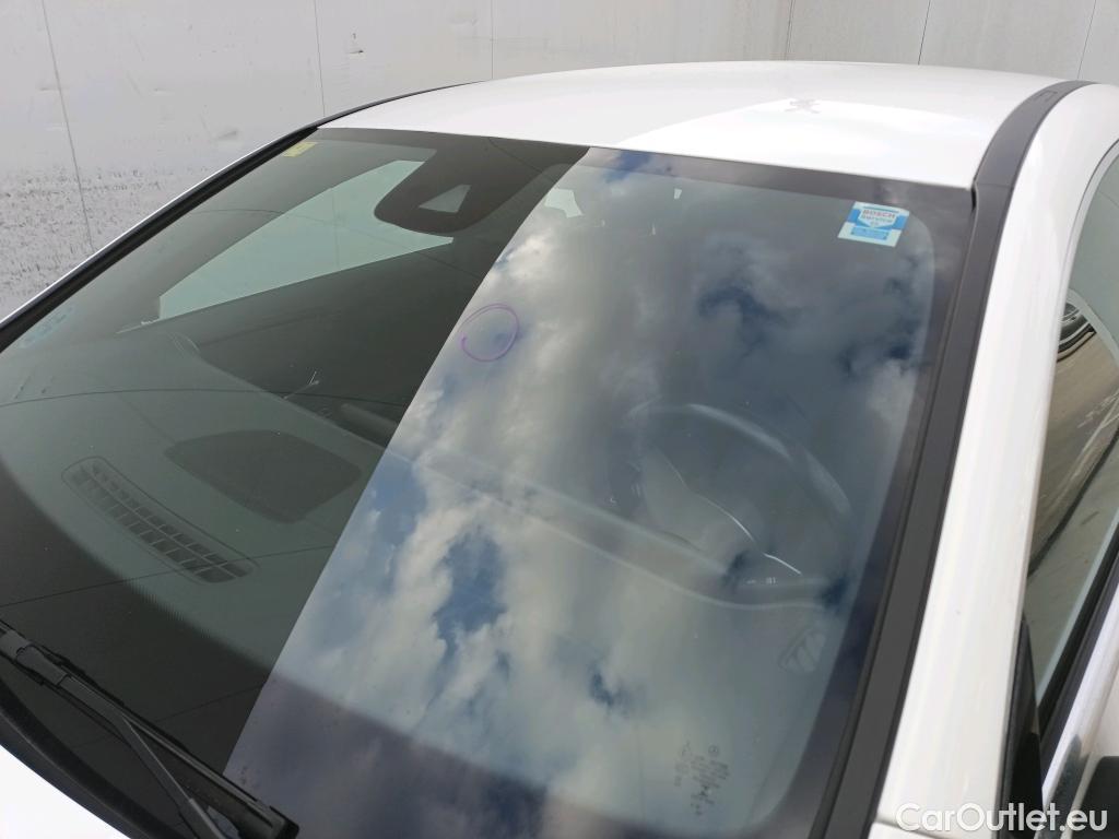  Land Rover  Discovery MERCEDES-BENZ CLA / 2019 / 4P / coupé CLA 220 D DCT #1