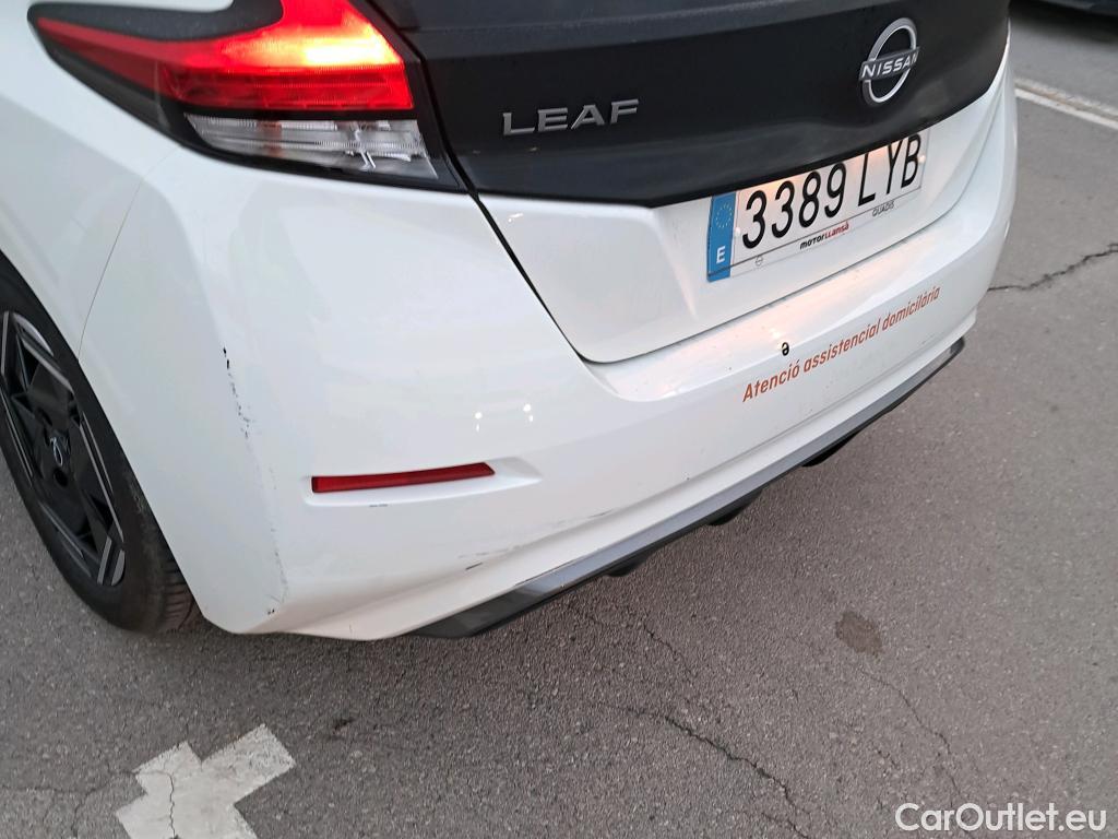  Nissan  Leaf NISSAN  / 2017 / 5P / berlina con portón 40kWh Acenta #19