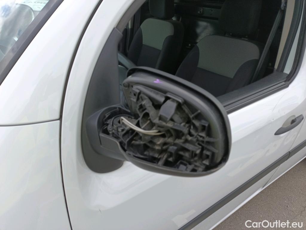  Renault  Kangoo  II Furgón Professional 1.5 dCi 95CV MT6 E6dT #40