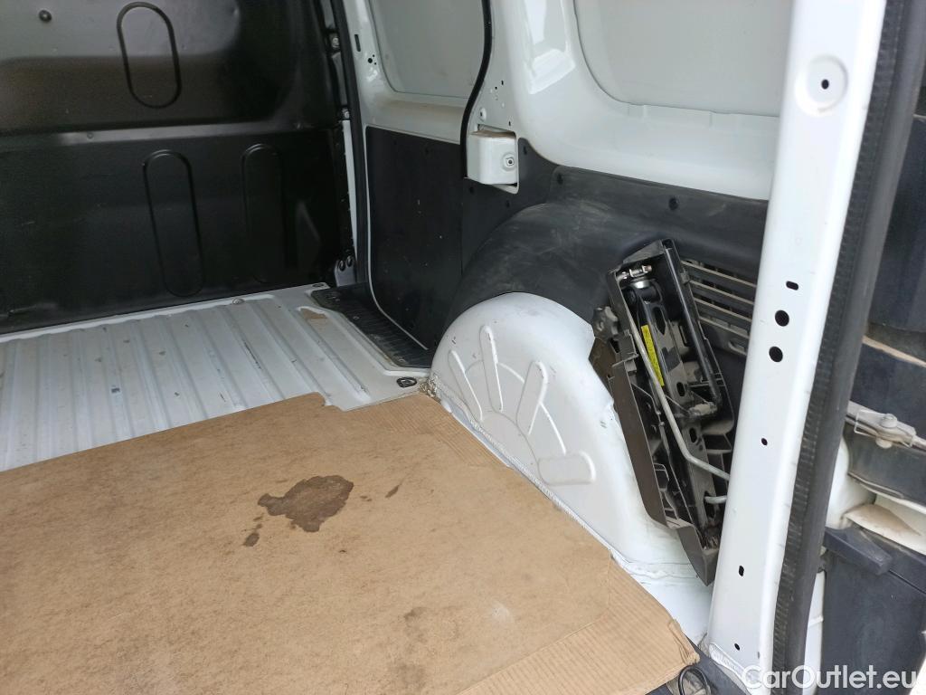  Renault  Kangoo  II Furgón Professional 1.5 dCi 95CV MT6 E6dT #30
