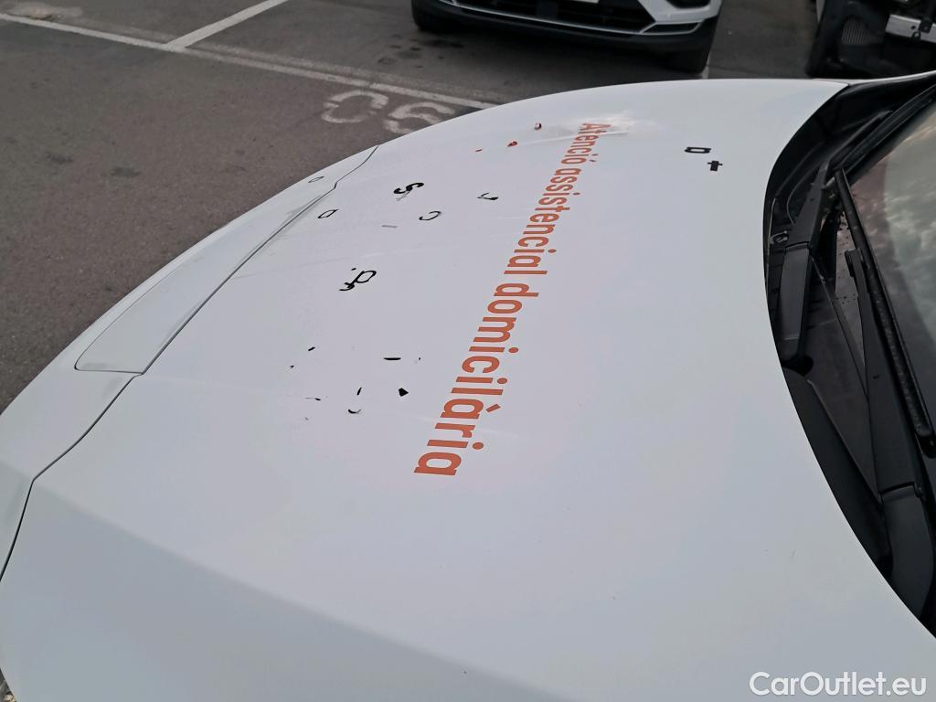  Nissan  Leaf NISSAN  / 2017 / 5P / berlina con portón 40kWh Acenta #11