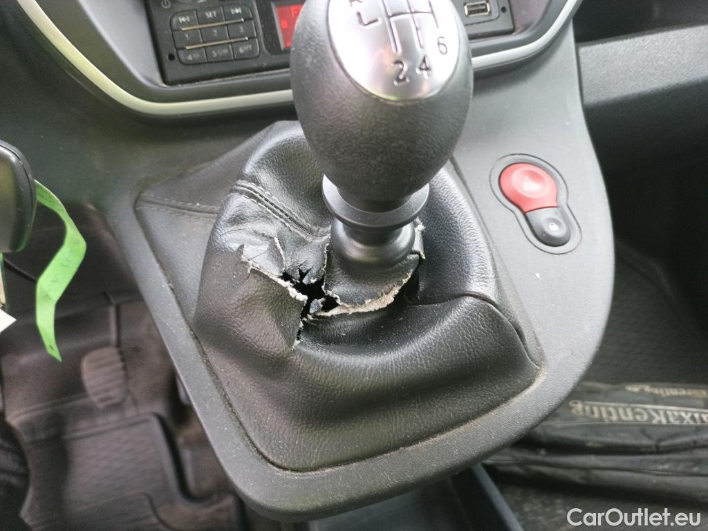  Renault  Kangoo  II Furgón Professional 1.5 dCi 95CV MT6 E6dT #42