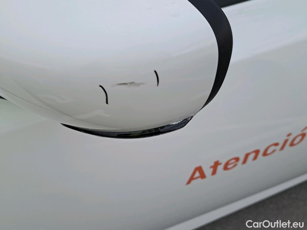  Nissan  Leaf NISSAN  / 2017 / 5P / berlina con portón 40kWh Acenta #22