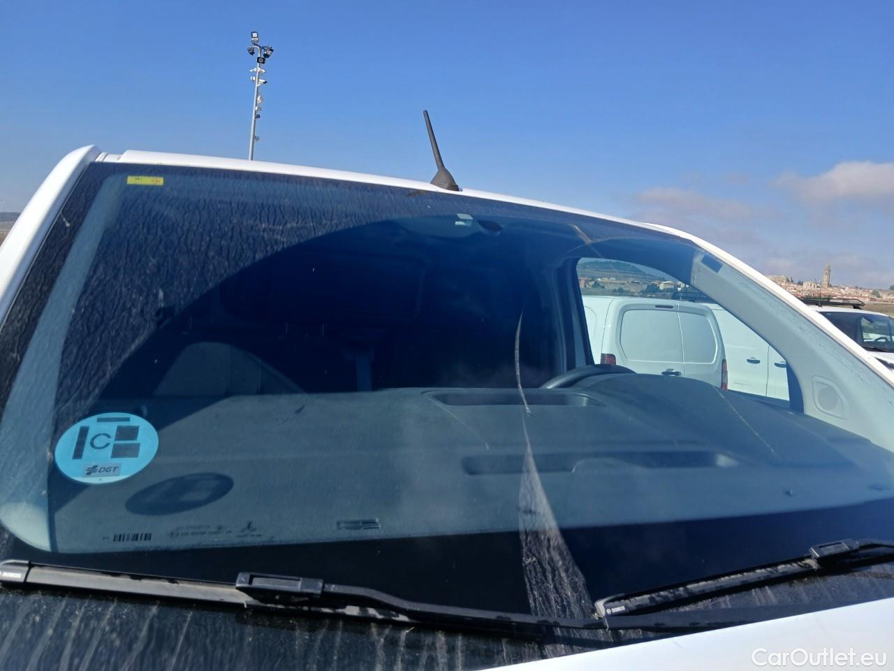  Peugeot  Expert PEUGEOT  VU 4p 3G furgón Furg.Premium BlueHDi 85KW (115) Standard #16