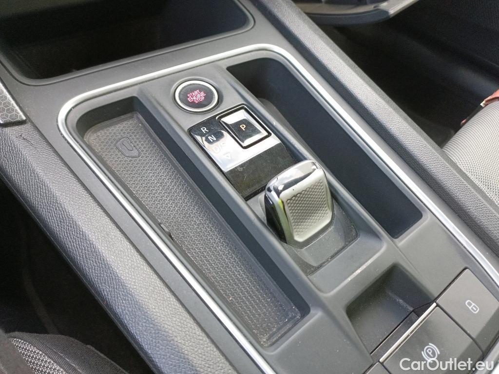  Seat  Leon SEAT Nuevo León / 2020 / 5P / berlina con portón 2.0 TDI 110kW DSG-7 Style Go(SP) #1