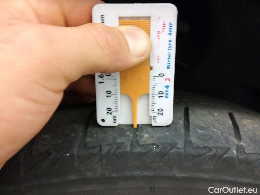  Bmw  X1 BMW  / 2019 / 5P / todoterreno sDrive18d #2