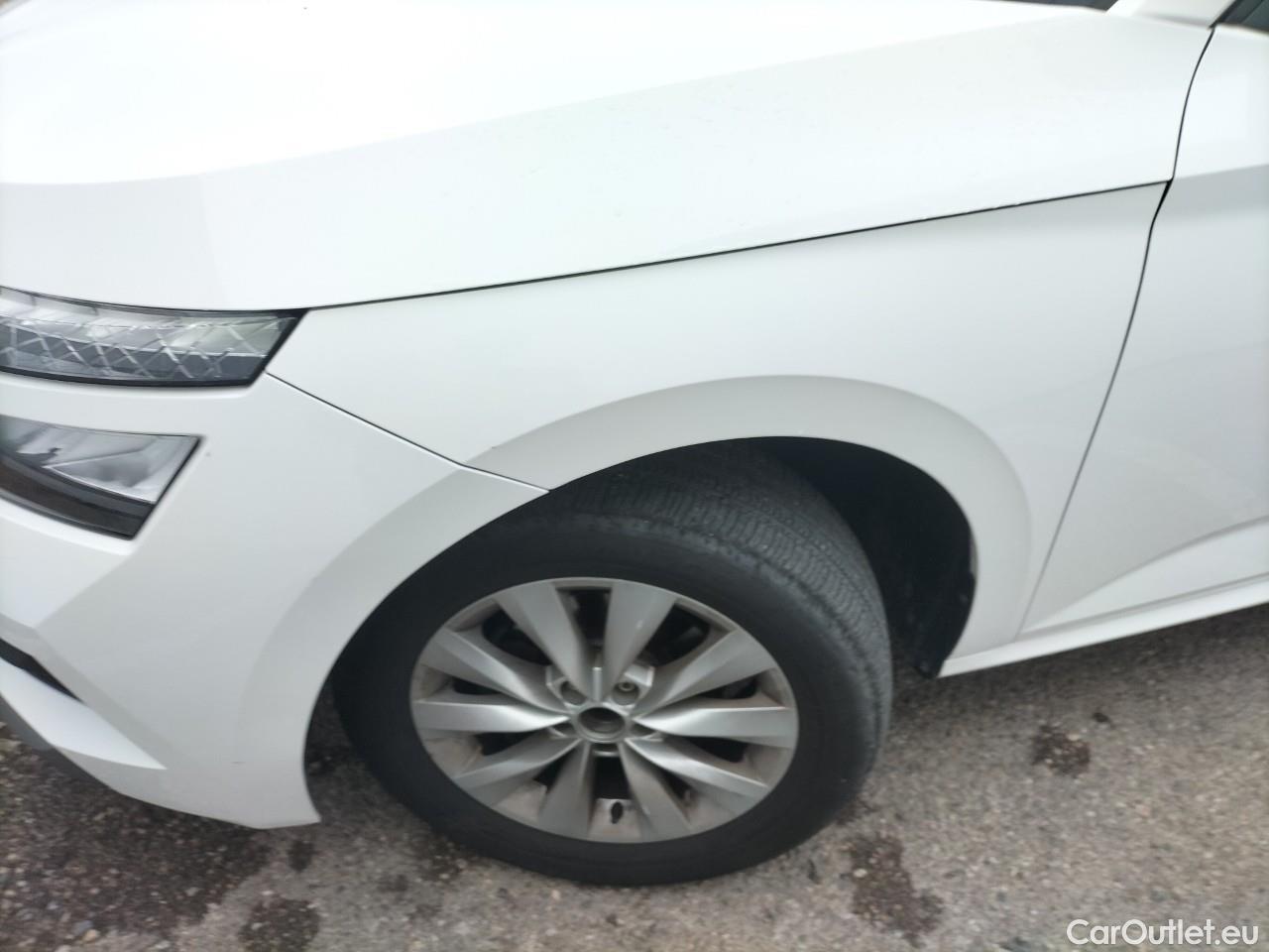  Skoda  KAMIQ SKODA  1.0 TSI 81kW (110CV) DSG Ambition #25