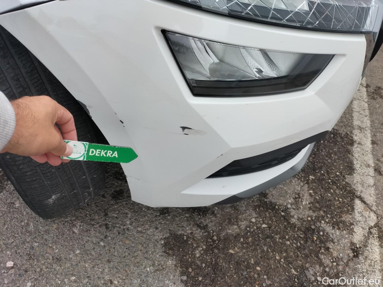  Skoda  KAMIQ SKODA  1.0 TSI 81kW (110CV) DSG Ambition #21