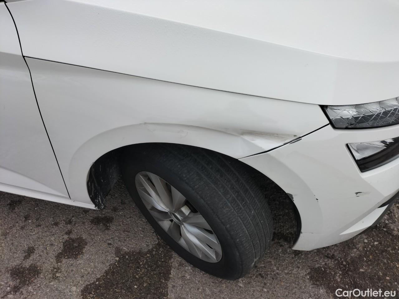 Skoda  KAMIQ SKODA  1.0 TSI 81kW (110CV) DSG Ambition #18