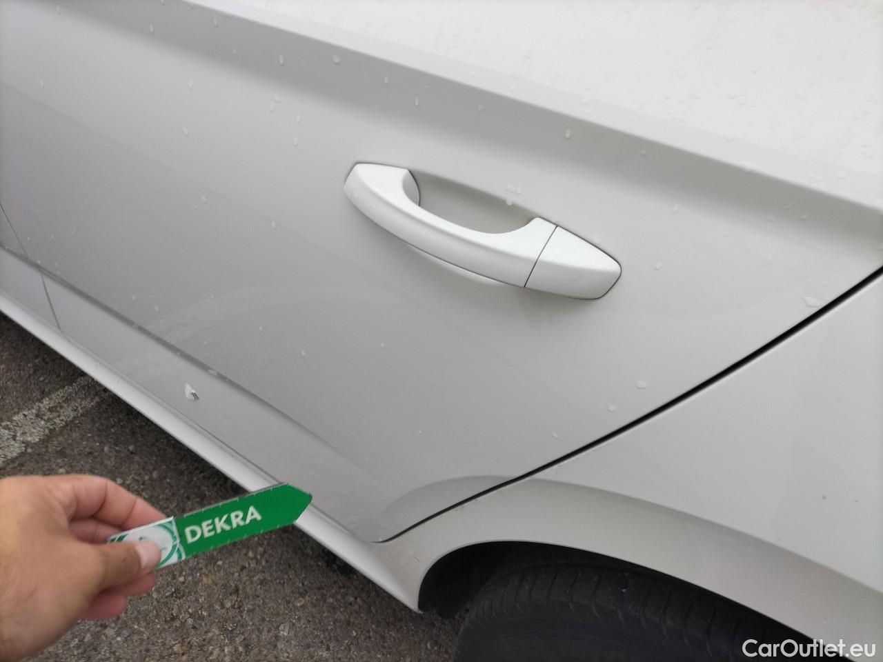  Skoda  KAMIQ SKODA  1.0 TSI 81kW (110CV) DSG Ambition #38