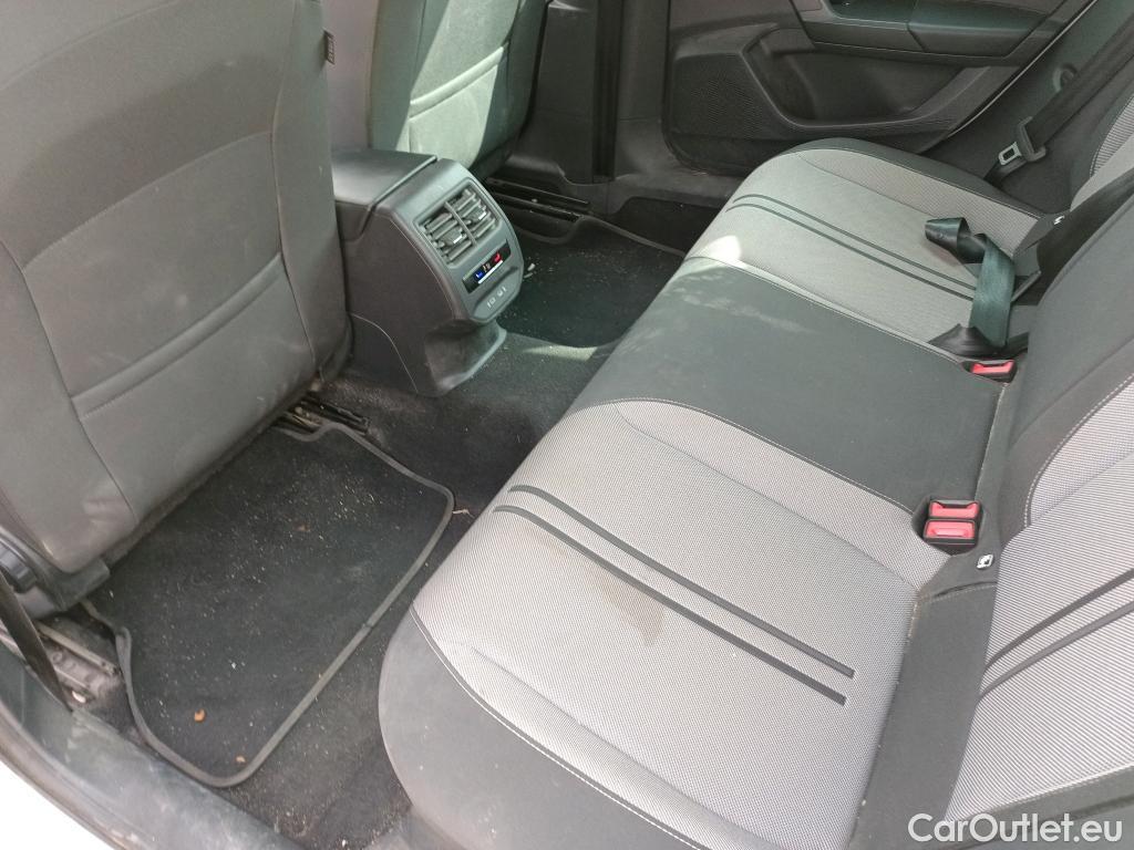 Land Rover  Discovery SEAT Nuevo León / 2020 / 5P / berlina con portón 2.0 TDI 110kW DSG-7 Style Go(SP) #5
