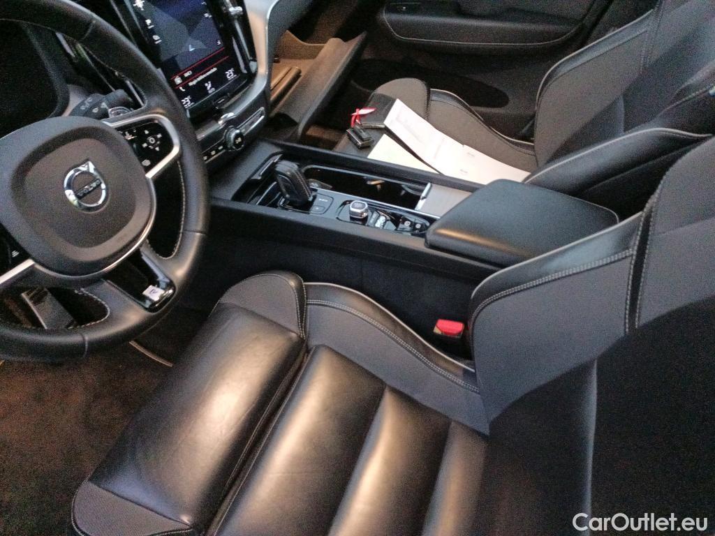  Volvo  XC60 VOLVO  / 2017 / 5P / todoterreno 2.0 B4 D4 AWD R-Design Auto #11